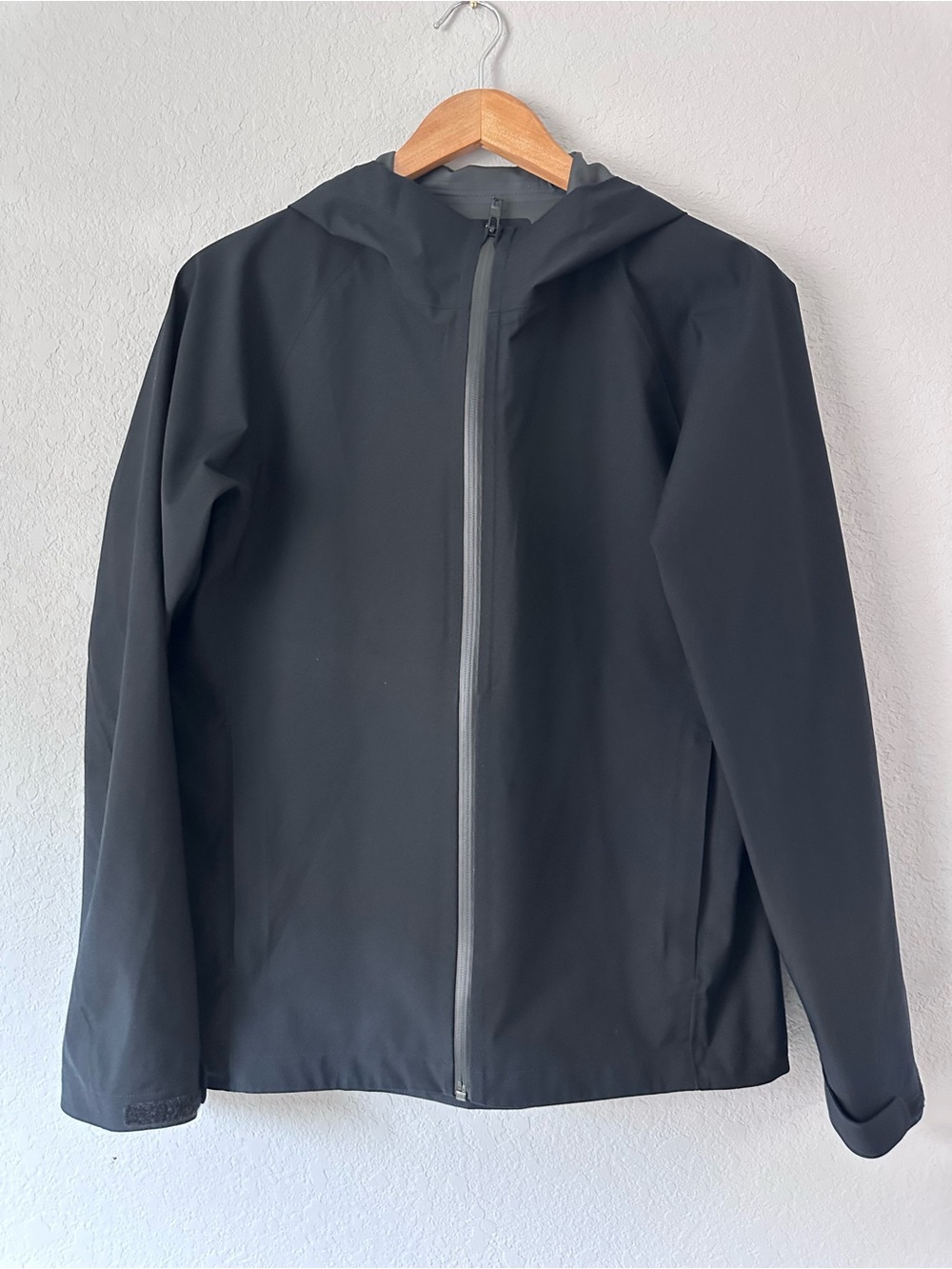 Uniqlo Black Lightweight Hooded Jacket